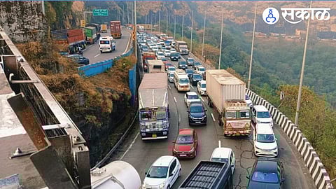 Pune Mumbai Expressway transport