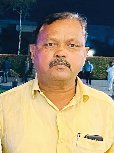 मतदानाचे कर्तव्य पार 
पडताच मृत्यूने गाठले