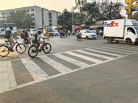 गतिरोधक ‘सपाट’; रस्ते मात्र सुसाट
