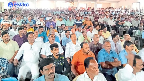 leaders protest meeting