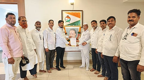 बारामतीमध्ये रमजान ईद साध्या पद्धतीने