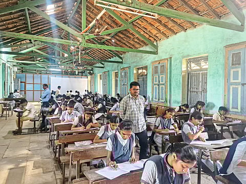 ओतूरच्या परीक्षा केंद्रावर विविध सुविधा