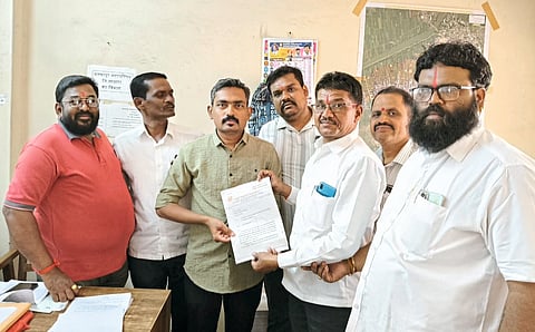 मलकापूर शिवसेनेचे निवेदन