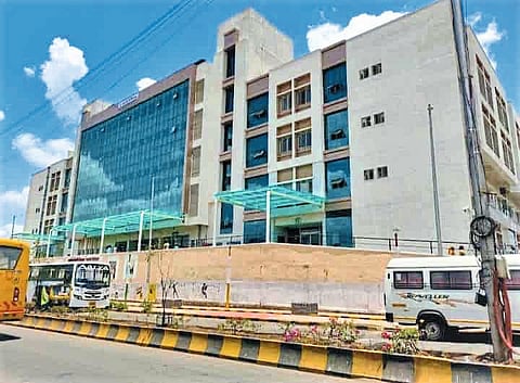 ज्येष्ठांच्या जीवाशी खेळ, निकृष्ट दर्जाच्या औषधांचे वाटप