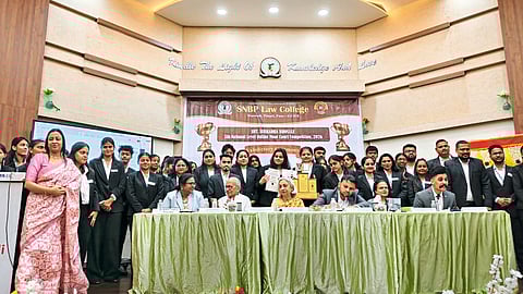 एस.एन.बी.पी. विधी महाविद्यालयात 
राष्ट्रीय मूट कोर्ट स्पर्धेला उत्स्फूर्त प्रतिसाद