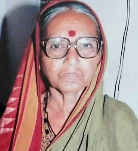 श्रीमती शेवंताबाई निंबाळकर  यांचे निधन
