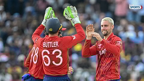 Sri Lanka 34 for 5 collapse against England