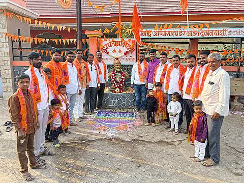 पानगाव येथे शिवजयंती उत्साहात साजरी.