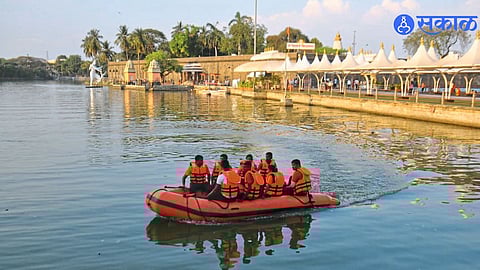 Disaster Management Boost: Volunteers Receive Certification After Rigorous Flood Training