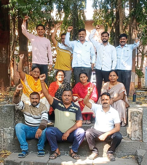 वाई:-गव्हर्नमेंट प्रेस फेडरेशन कर्मचाऱ्यांचे विविध मागण्यांसाठी आंदोलन.