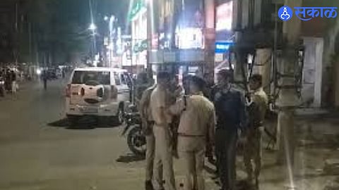 Spa Centre Raided by Police, Panic Leads to Woman’s Fatal Fall