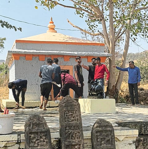 करंदी येथे ‘ट्रिनिटी’च्या विद्यार्थ्यांकडून स्वच्छता