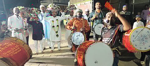 उरसानिमित्त परिंचेमध्ये संदल मिरवणूक