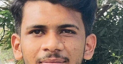 रितेश जाधव यांची लंडन येथील ब्रुनेल विद्यापीठात उच्च शिक्षणासाठी निवड; प्रबंधाच्या आधारे निवड व शिष्यवृत्ती