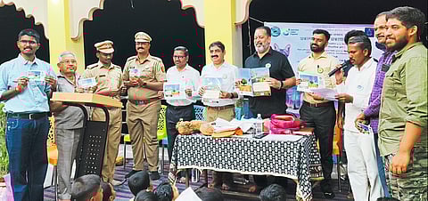 संवर्धन प्रकल्प प्रकाशन