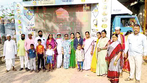 गुरू तेग बहादूर पुण्यतिथीनिमित्त चित्ररथ