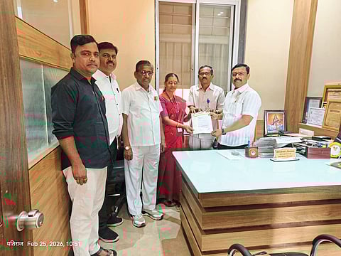 सांगोला विद्यामंदिर प्रशालेस जिल्हा विज्ञान अध्यापक मंडळाचा आदर्श शाळा पुरस्कार