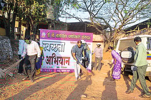म्हसळा शहरात स्वच्छता मोहीम