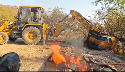 खेडमध्ये गावठी दारू अड्ड्यांवर छापा