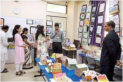 शालेय जगत
शालेय जगत