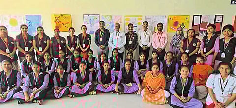 जागतिक तापमानवाढ ते सेंद्रिय शेती; विज्ञान दिनी विद्यार्थिनींची प्रभावी मांडणी (पानीव येथे राष्ट्रीय विज्ञान दिन उत्साहात साजरा)