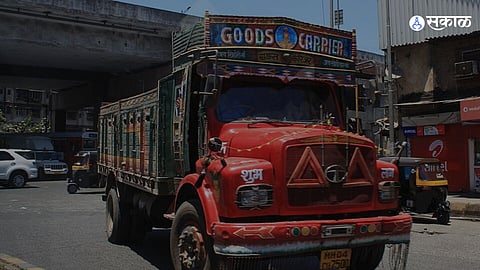 मुंबईत २ लाख ट्रक चालक-मालक धडकणार, ई-चालान प्रणालीविरोधात उतरणार रस्त्यावर