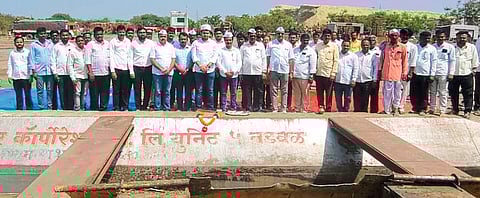 अक्कलकोट तालुक्यातील तडवळ येथील ओंकार पॉवर कॉर्पोरेशन प्रा.लि.युनिट ५  कारखान्याचा गाळप हंगामाची सांगता