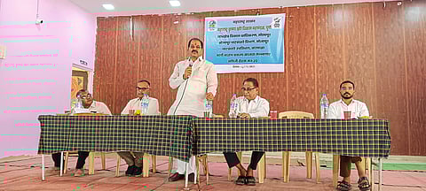 पाटबंधारे विभागाने शेतकऱ्याच्या हिताची निर्णय घ्यावेत. आमदार नारायण पाटील.