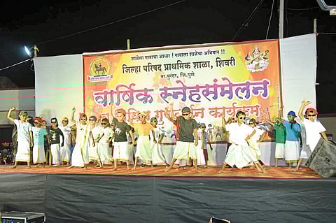 शिवरी शाळेत सांस्कृतिक कार्यक्रमाला एक लाखाचे बक्षीस