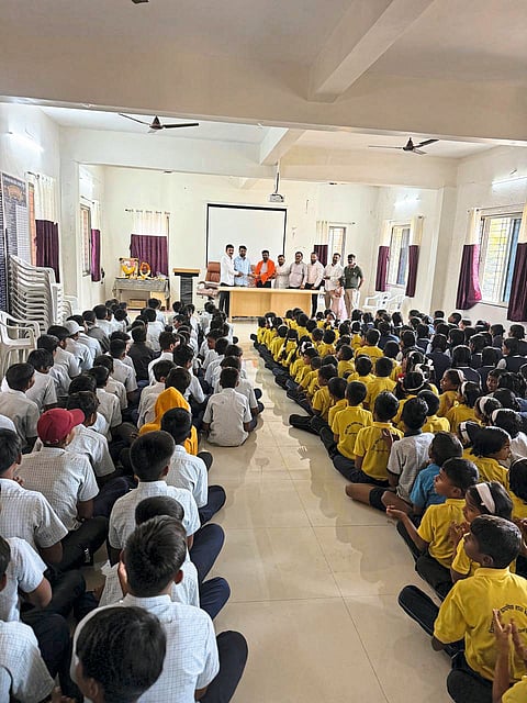 बेबडओहोळ येथे प्रबोधनातून शिवजयंती साजरी