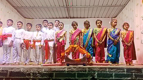 गव्हाळी मळ्यातील शाळेच्या 
स्नेहसंमेलनात विविध नाट्यछटा