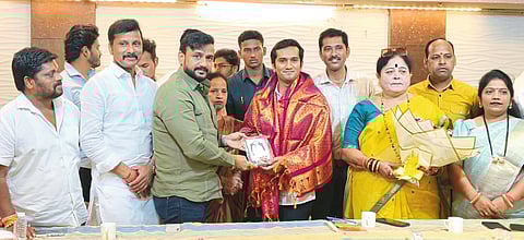 भाजप युवा मोर्चा प्रदेशाध्यक्ष महाडिक यांचा लोणावळ्यात गौरव