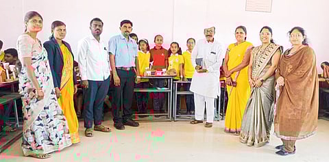 बनसुडे विद्यालयात 
विज्ञान प्रदर्शन