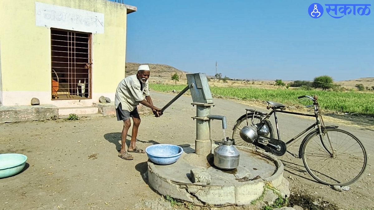 Elderly Man’s Daily Fight for Water Highlights Crisis in North Maan