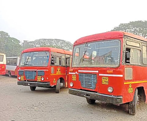 मुरबाड-कल्याण मार्गावर प्रवासी त्रस्त
