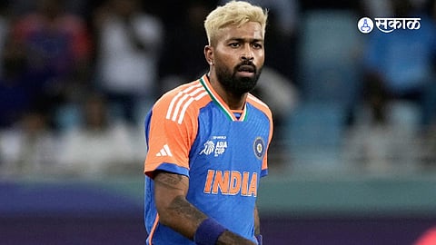 Hardik Pandya pune police