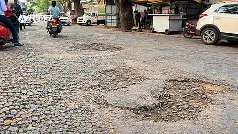 Kolhapur Road Pothole 