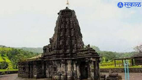 Khed Officials Serve Notices Over MP Dubey’s Visit to Bhimashankar Temple