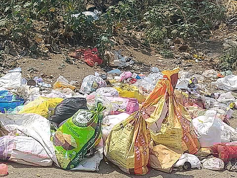 मुळा-मुठा नदीपात्रात कचराकोंडी कायम