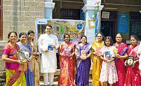 भोरमध्ये ‘तनिष्कां’नी उभारली 
‘स्त्री प्रतिष्ठा, वाचन संस्कृती’ची गुढी