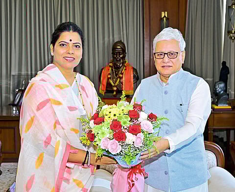 महापौरांनी घेतली राज्यपालांची भेट