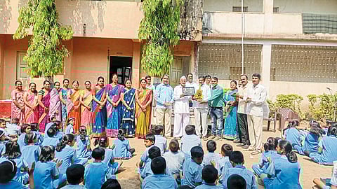 उंडाळे. दि इंग्लिश मीडियम स्कूलचे आंतरराष्ट्रीय कला, स्पर्धेत यश