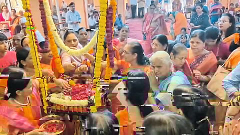 चिंचवडमध्ये श्री गजानन महाराज मंदिरात भक्तांची गर्दी