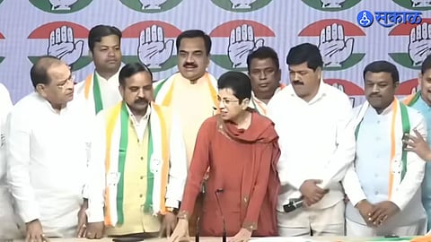 Uttarakhand Politics Heats Up BJP Faces Setback as Leaders Join Congress