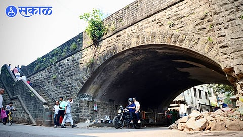 Elphinstone Bridge
