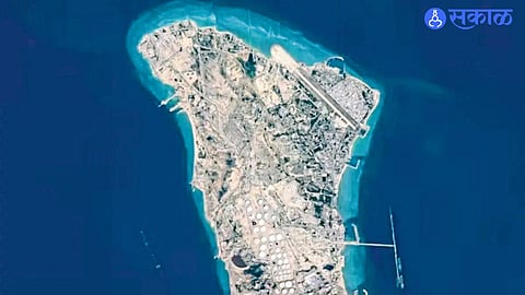 Oil Route Politics: US Attention on Kharg Island, Hormuz Access in Focus