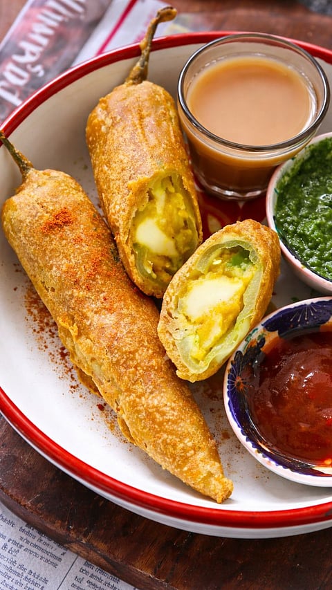 Crispy Cheese Stuffed Chilli Pakora