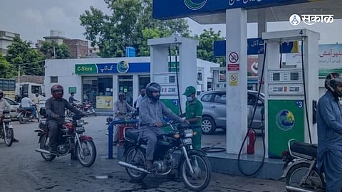 Pakistan Petrol Price Cut
