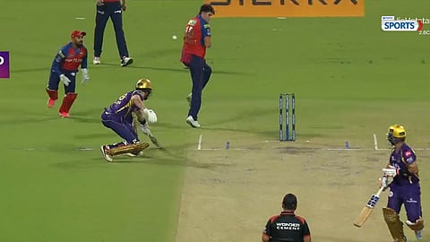 XAVIER BARTLETT TAKES 2 WICKETS IN 3 BALLS