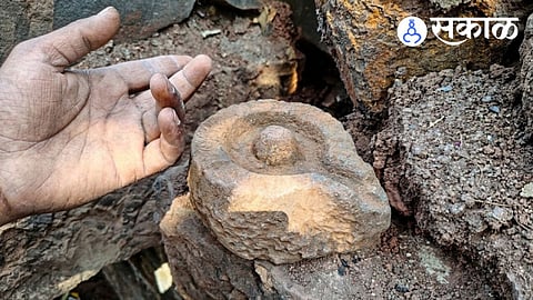ancient shivling found at pavangad fort kolhapur